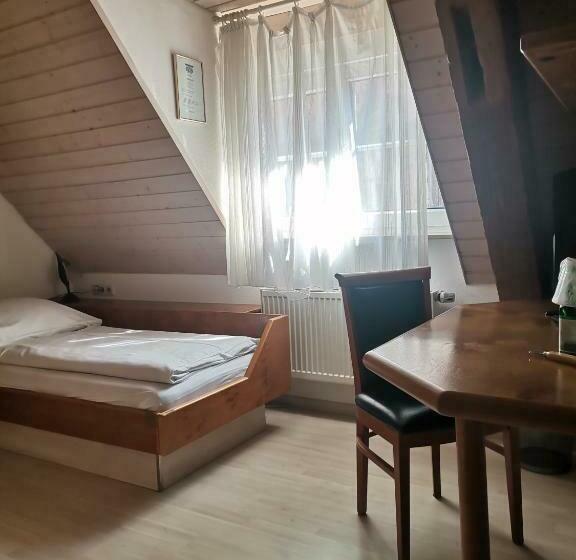 スタンダードシングルルーム, Engelhof