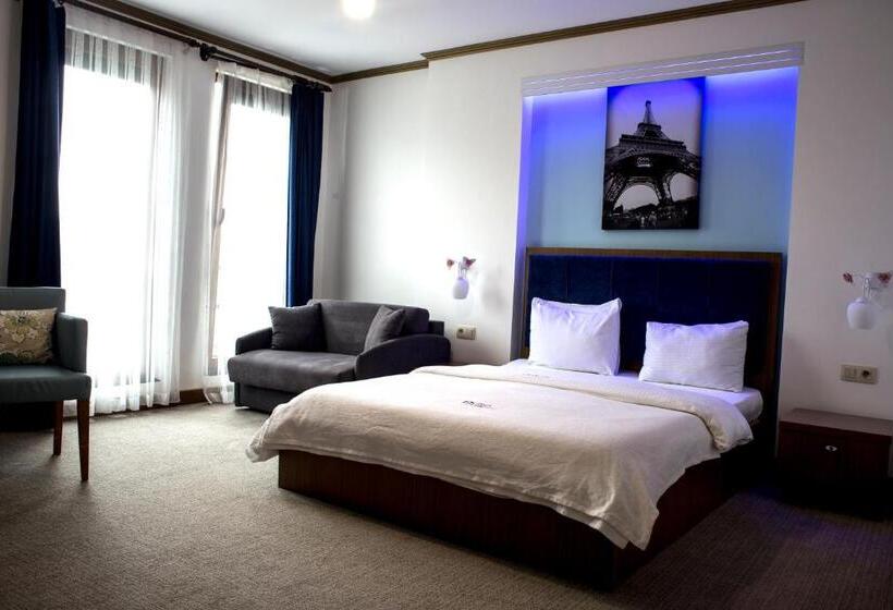 Номер Deluxe, Fly Inn Hotel Lounge