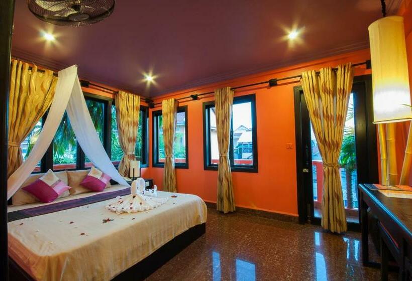 غرفة ديلوكس مزودة بشرفة, Golden Butterfly Villa