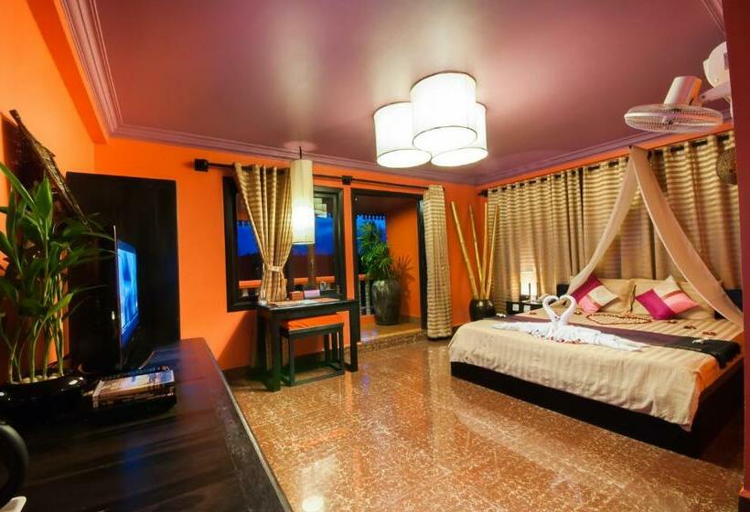 غرفة ديلوكس مزودة بشرفة, Golden Butterfly Villa