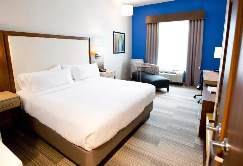 身障者適用キングサイズベッドルーム, Holiday Inn Express & Suites Houston Nw   Hwy 290 Cypress, An Ihg