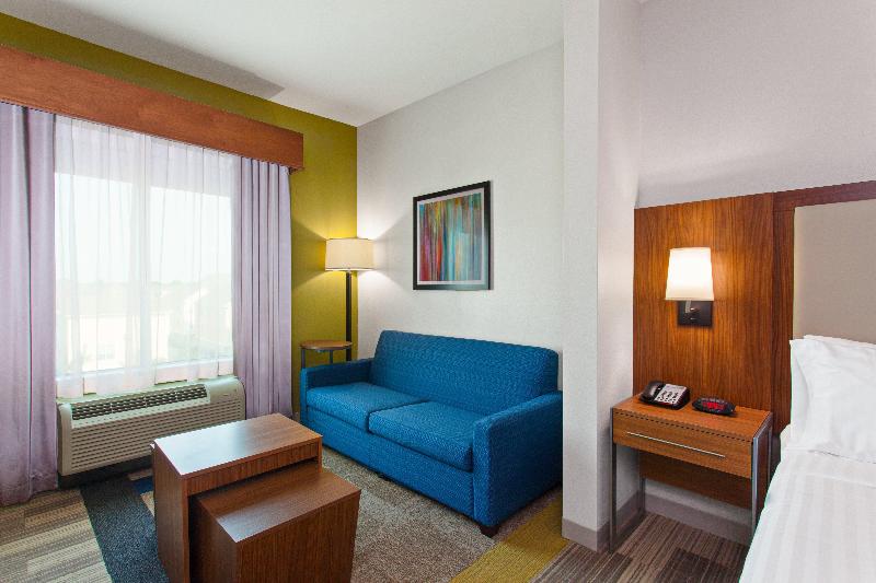带大床的套房, Holiday Inn Express & Suites Houston Nw   Hwy 290 Cypress, An Ihg