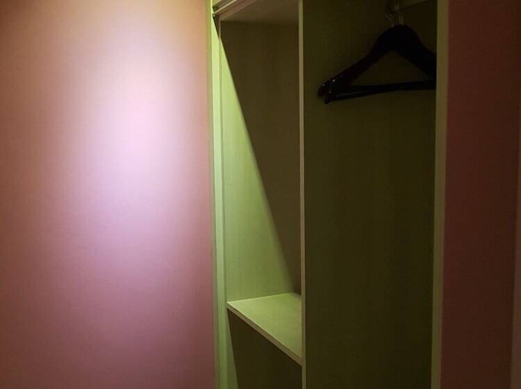 Quarto Estandar, Jin