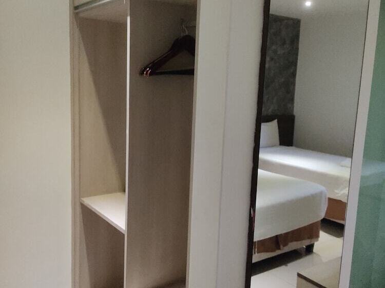 Quarto Familiar, Jin