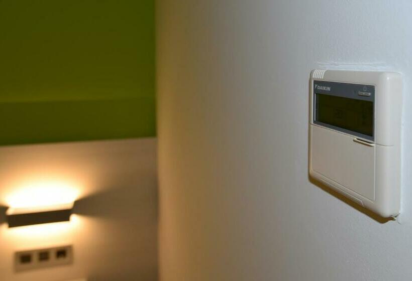 スタンダードルーム, Julimar