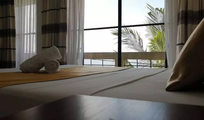 Deluxe Triple Room, Kandy Highland Unique