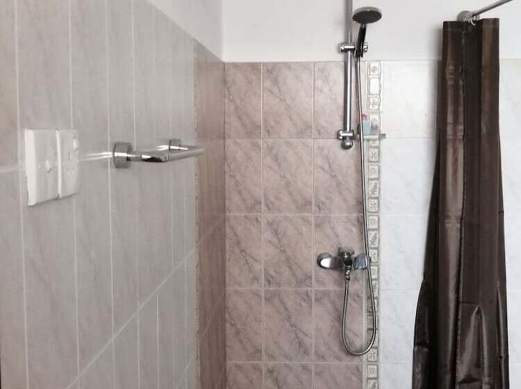 Habitación Triple Deluxe, Kandy Unique