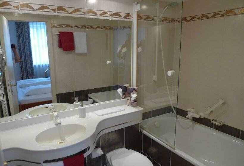 Номер Стандарт, Restaurant Roter Ochsen