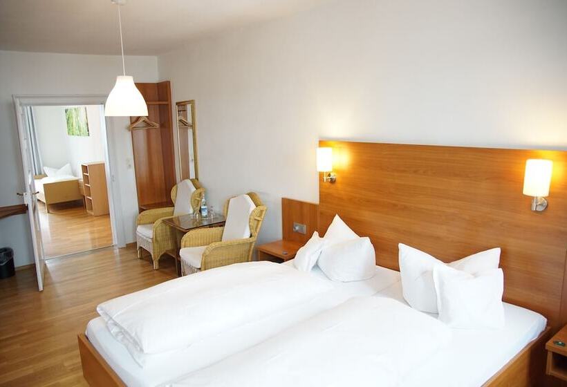 Студио Стандарт с Балконом, Restaurant Roter Ochsen