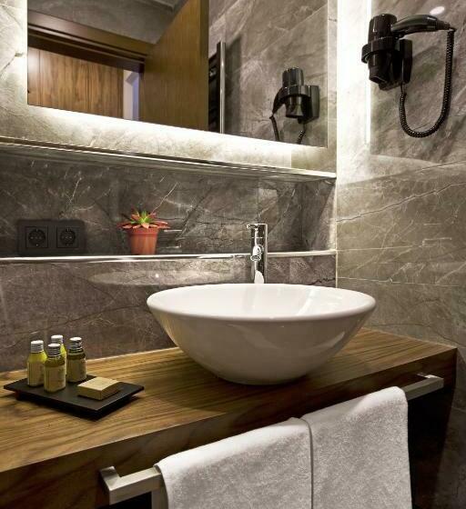 غرفة ديلوكس, Snog Rooms & Suites