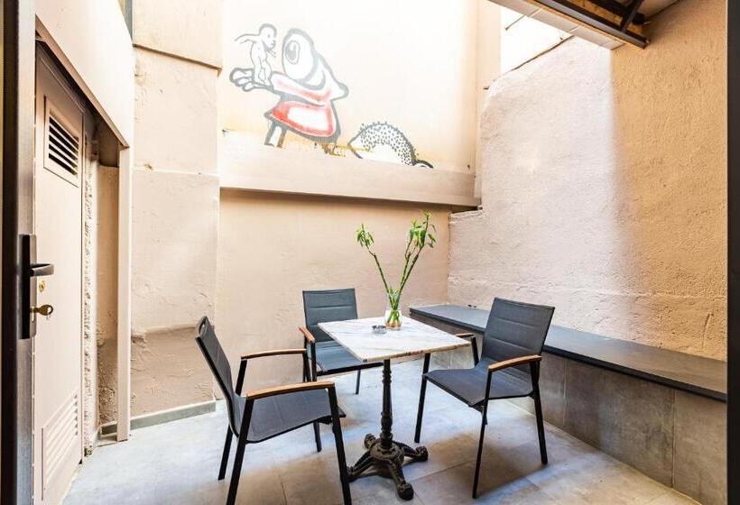 جناح مزوَّد بشرفة, Snog Rooms & Suites