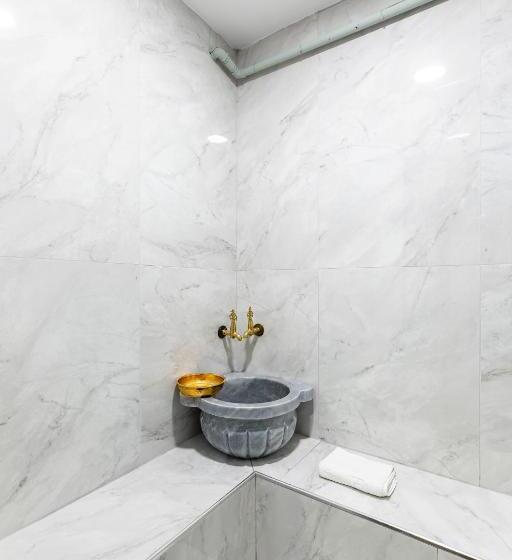 جناح مزوَّد بشرفة, Snog Rooms & Suites