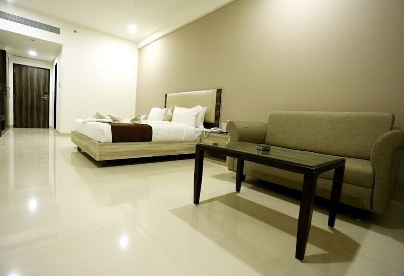 חדר פרמיום, Solitaire