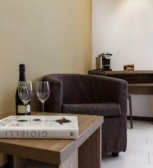 استودیوی استاندارد, Le Residenze Del Centro
