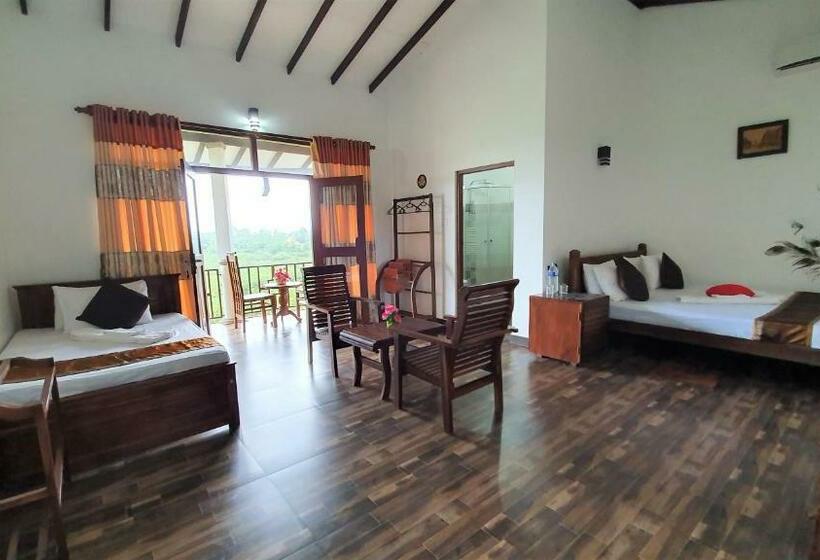 バルコニー付きスタンダードトリプルルーム, Dhammika Magic Palace