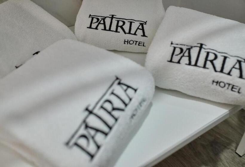 Quarto Triplo Estandar, Patria