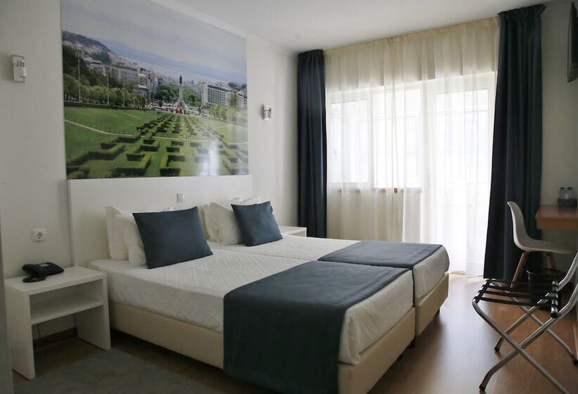 Quarto Estandar, Patria