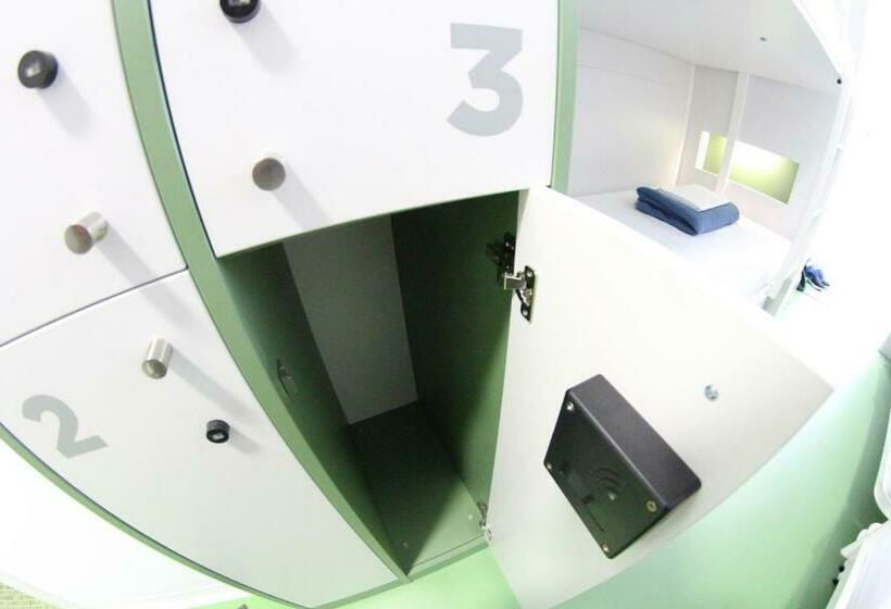 Кровать в Общей Комнате, Sant Jordi Hostels Rock Palace