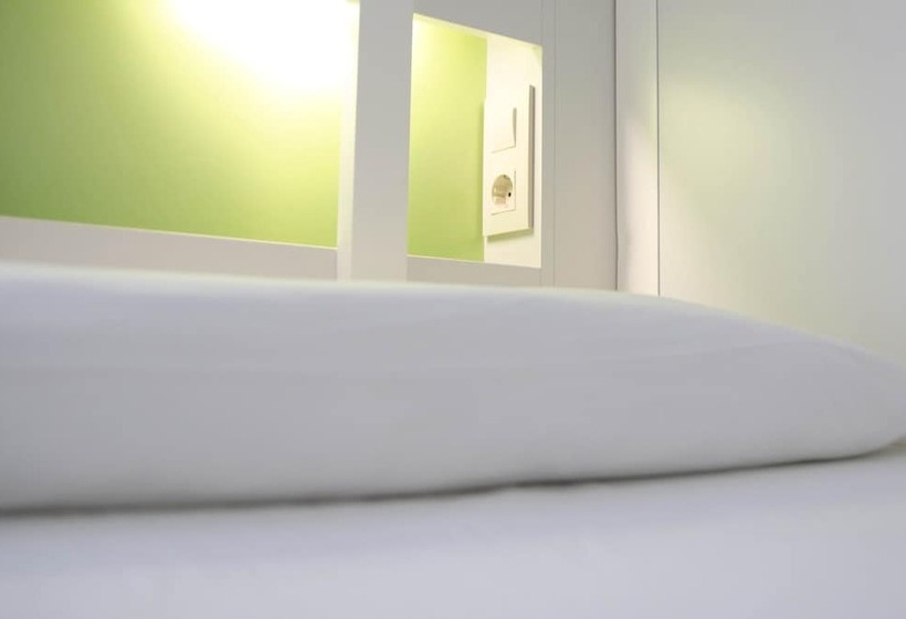 تختخواب در اتاق مشترک, Sant Jordi Hostels Rock Palace