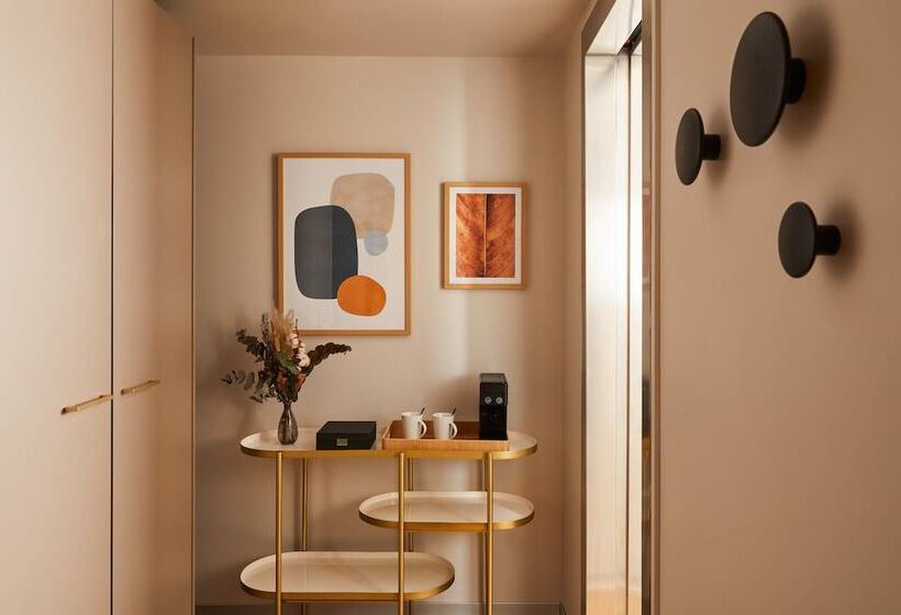 اتاق پرمیوم, Crowne Plaza Madrid   Centre Retiro, An Ihg