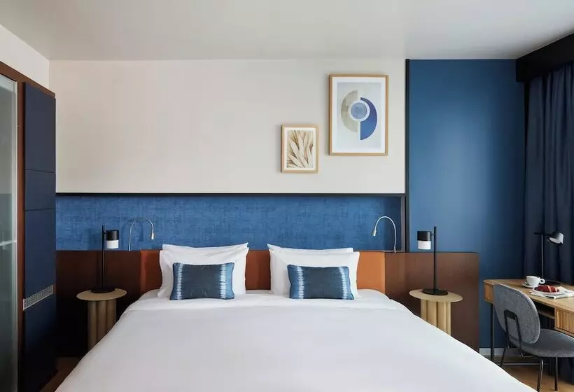 اتاق پرمیوم, Crowne Plaza Madrid   Centre Retiro, An Ihg