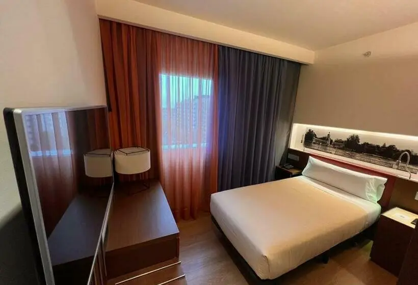 اتاق استاندارد, Crowne Plaza Madrid   Centre Retiro, An Ihg