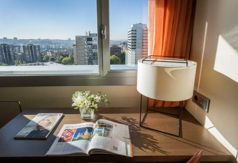 اتاق پرمیوم, Crowne Plaza Madrid   Centre Retiro, An Ihg