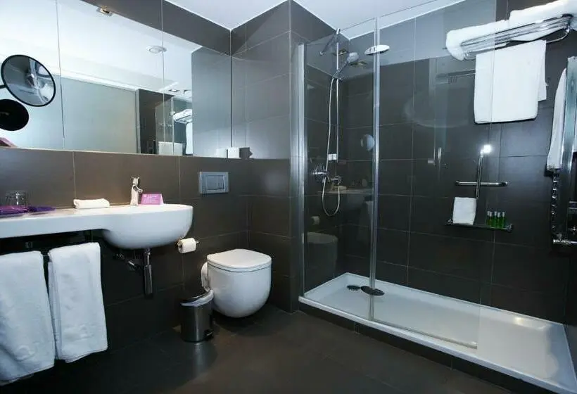 اتاق پرمیوم, Crowne Plaza Madrid   Centre Retiro, An Ihg