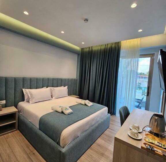 סוויטת ג'וניור עם בריכה, Seacoast Resort Halkidiki