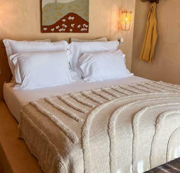 スタンダードルーム, Independente Comporta