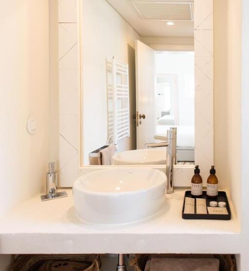 スタンダードスタジオ, Independente Comporta