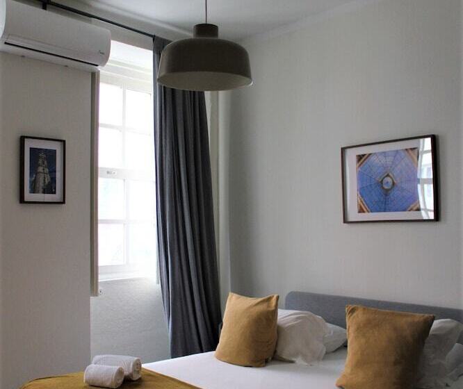 استودیوی استاندارد, Aparthotel Oporto Entreparedes