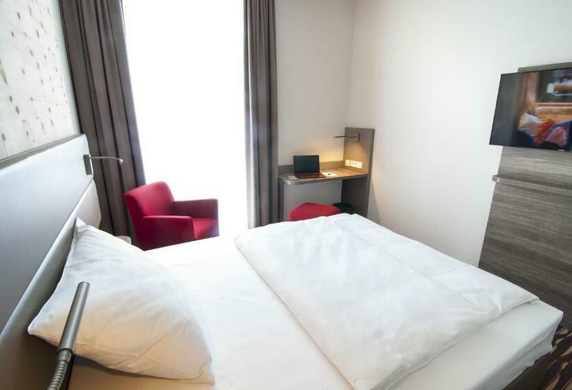 スタンダードルーム, Amaro