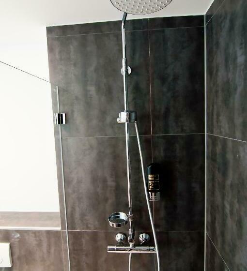 スタンダードルーム, Amaro