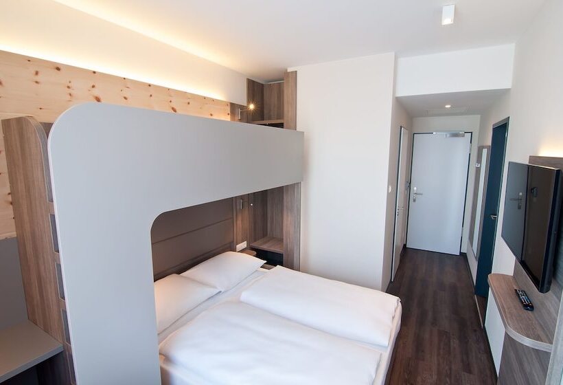 コンフォートトリプルルーム, Amaro