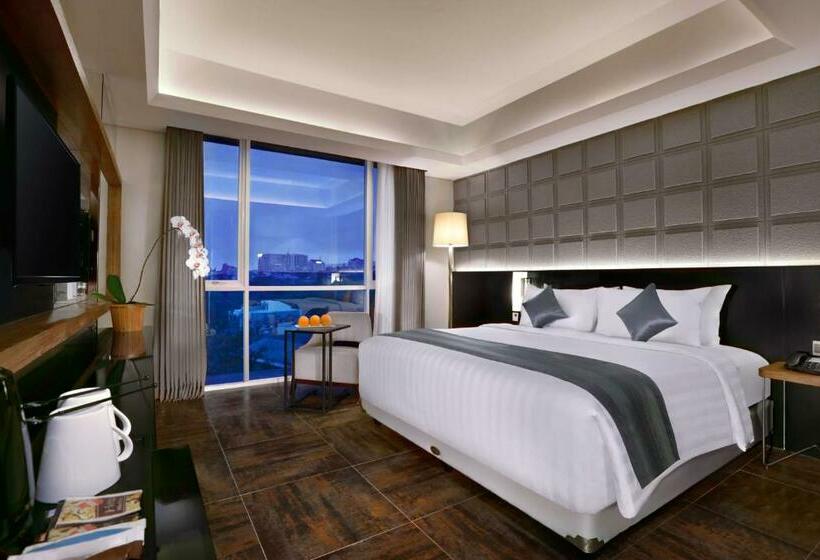 スーペリアールーム, Aston Pasteur