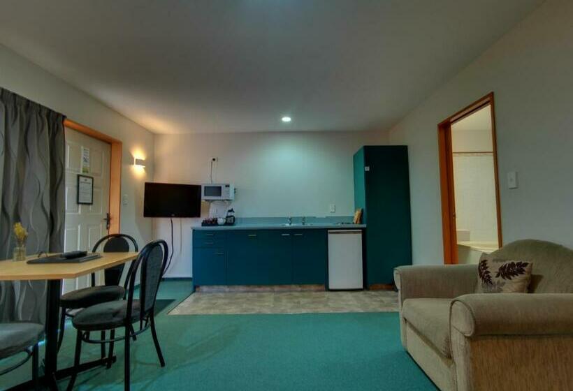 Апартаменты 1 Спальня, Asure Ambassador Motor Lodge