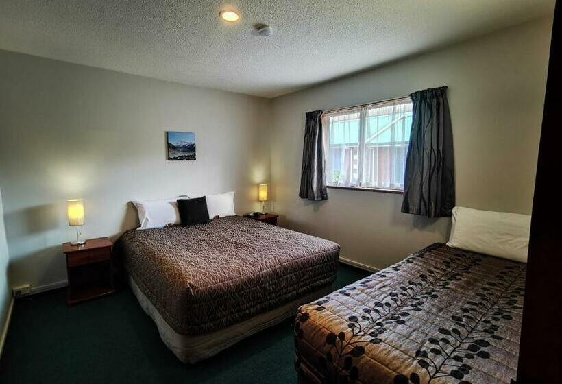 Апартаменты 2 Спальни, Asure Ambassador Motor Lodge