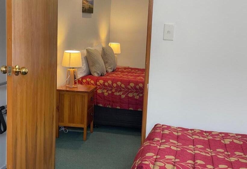 Апартаменты 1 Спальня, Asure Ambassador Motor Lodge