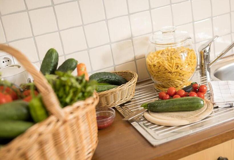 جناح, Finkennest Panoramic Garden Resort