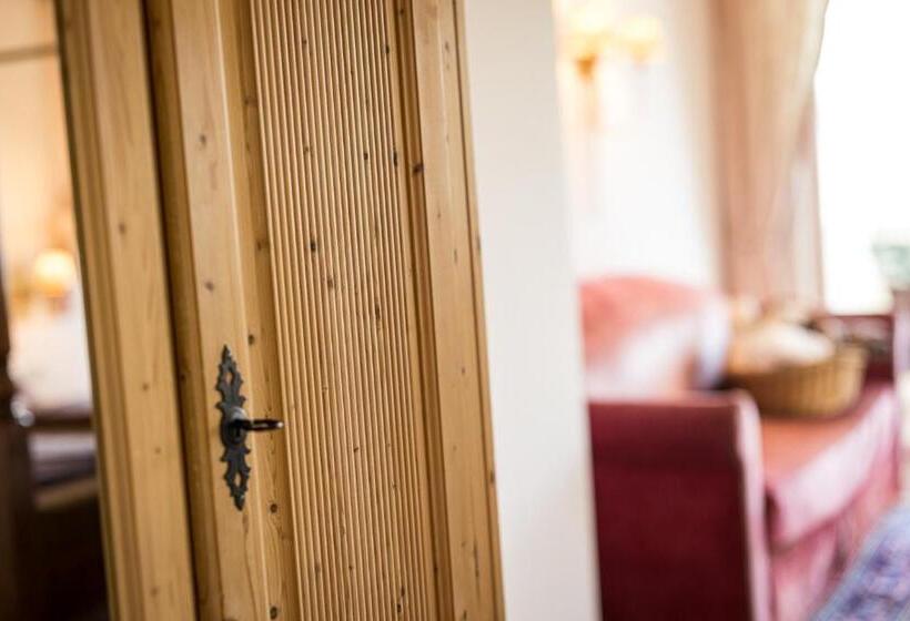 جناح, Finkennest Panoramic Garden Resort