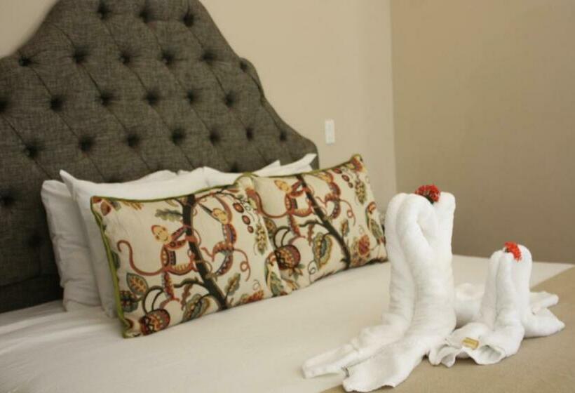 套房带泳池景, Gran David