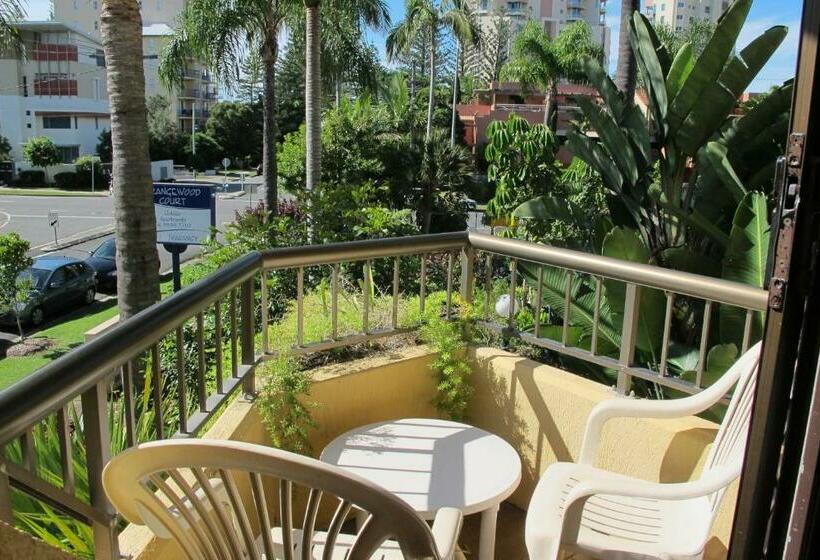 דירת שני חדרים, Grangewood Court Apartments