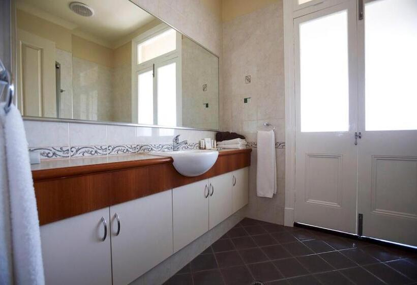 חדר דלוקס, Quality Hotel Bayswater