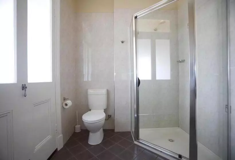 اتاق استاندارد, Quality Hotel Bayswater