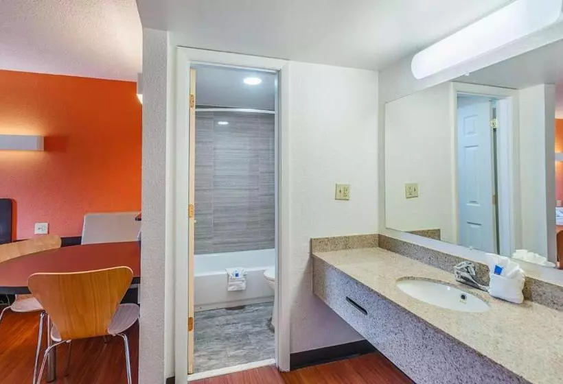 デラックスルーム, Motel 6 winchester, Va