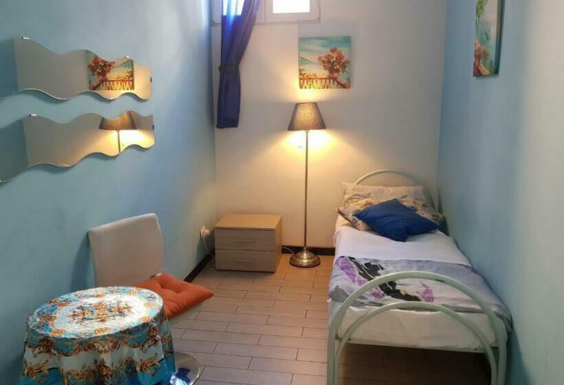 Standard Single Room Shared Bathroom