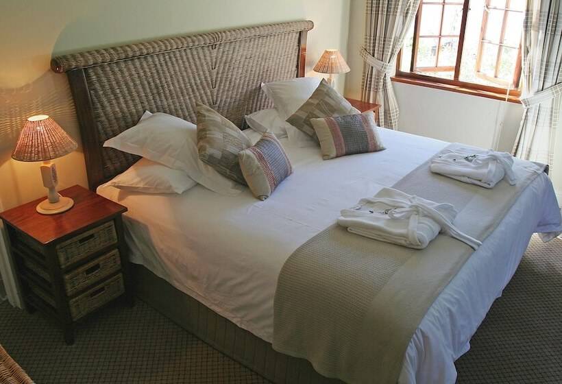 Quarto Deluxe, Gable Manor By Neighbourgood