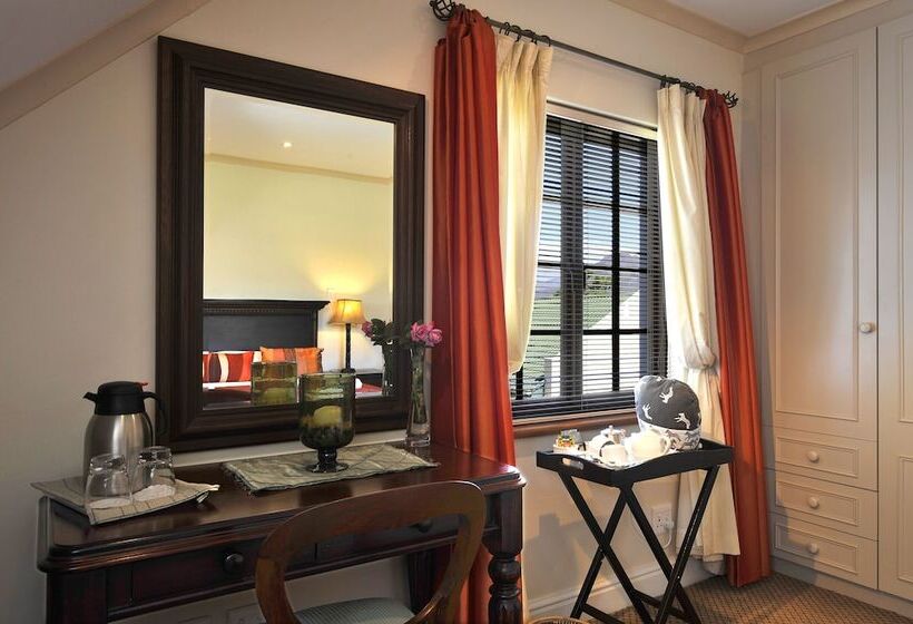 Suíte, Gable Manor By Neighbourgood