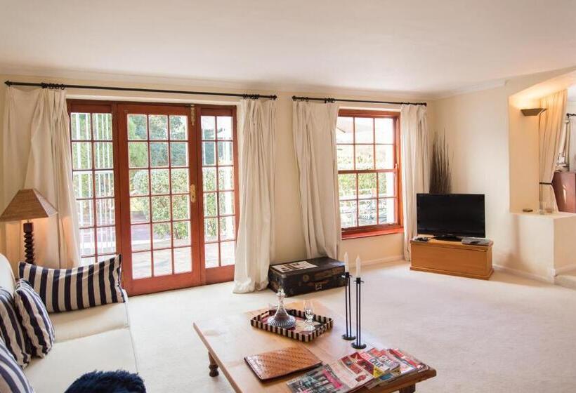 디럭스 코티지, Kronendal Heritage